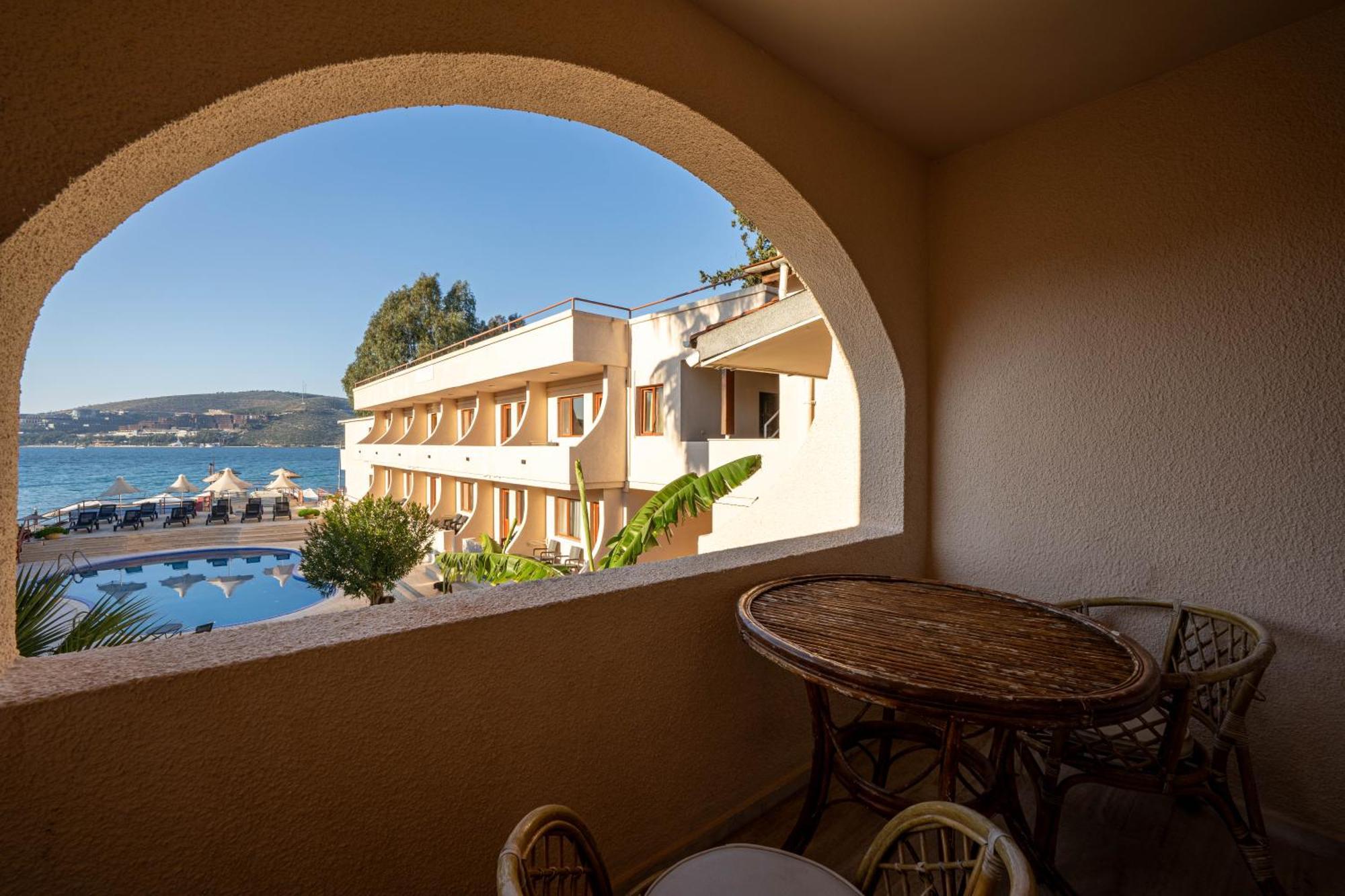 Club Aquarium Hotel & Spa Guvercinlik  Exterior foto