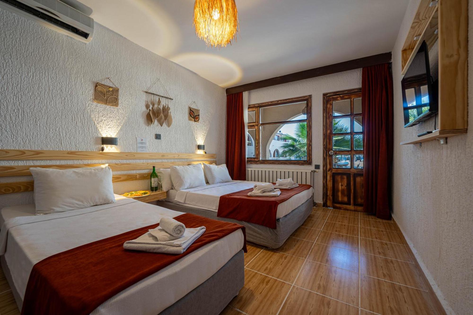 Club Aquarium Hotel & Spa Guvercinlik  Exterior foto