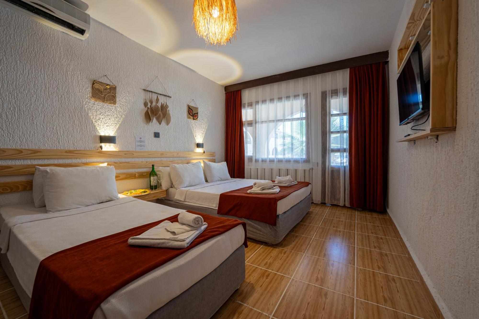 Club Aquarium Hotel & Spa Guvercinlik  Exterior foto